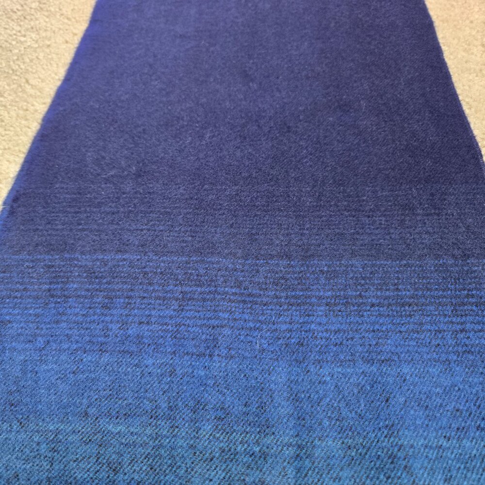 NWOT Blue Ombre Gradiated Cashmere Scarf with Fringe - Picture 7 of 8